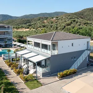 Astra Luxury Aparthotel